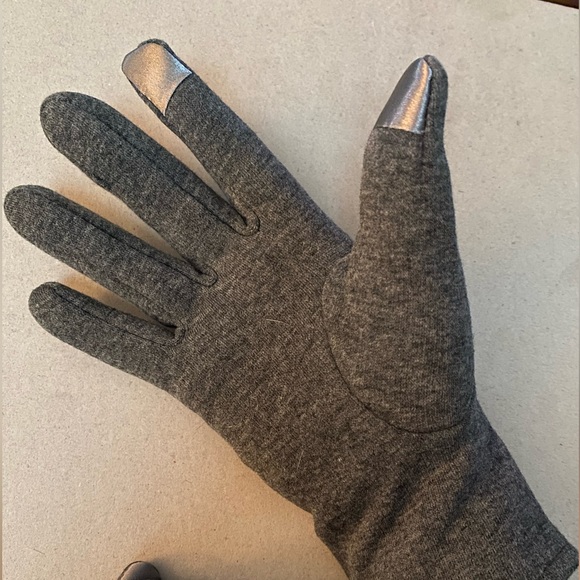 Touch screen gloves - Picture 2 of 6